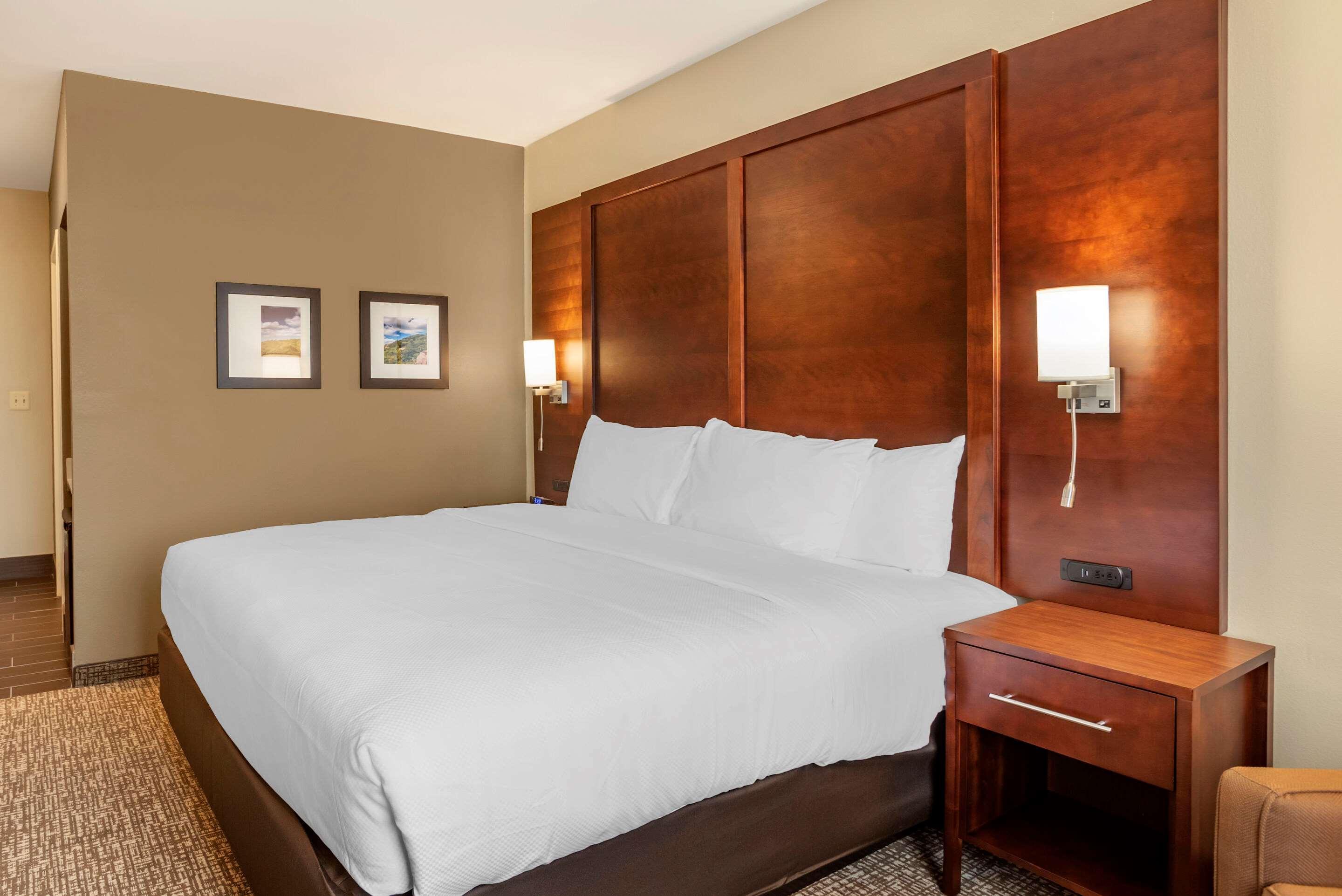 Comfort Inn & Suites Уинчестър Екстериор снимка